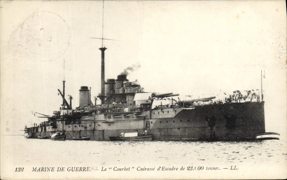 Le "Courbet" — Schlachtschiff von 23.000 Tonnen — LL. — N° 132 - Vorderseite