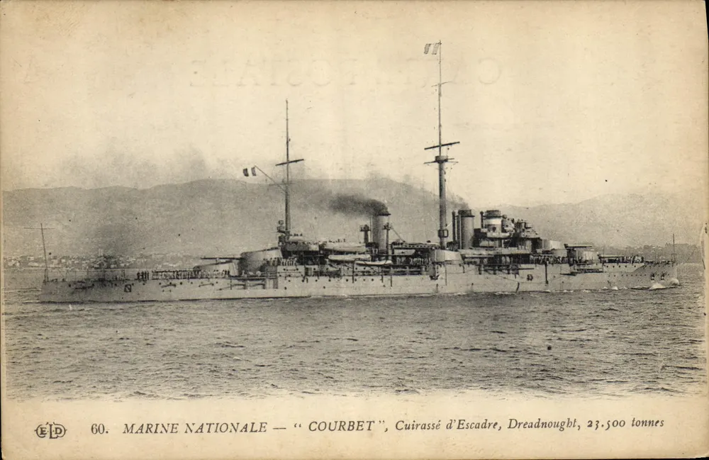 Courbet — Schlachtschiff der Dreadnought-Klasse, 23.500 Tonnen — E. Le Doley, n°60 - Vorderseite