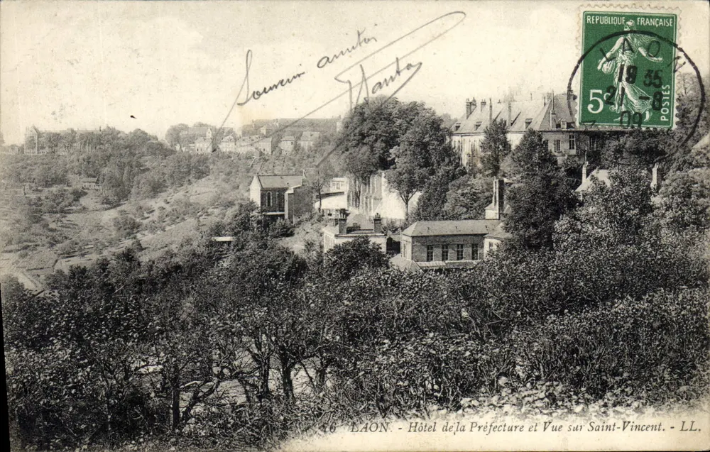 Laon - Hôtel de la Préfecture et Vue sur Saint-Vincent - LL. - Recto
