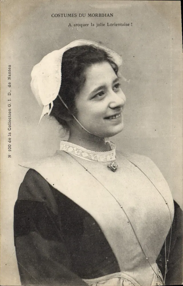 Trajes do Morbihan — A linda Lorientaise — Coleção G. I. D., N° 100, de Nantes - Frente