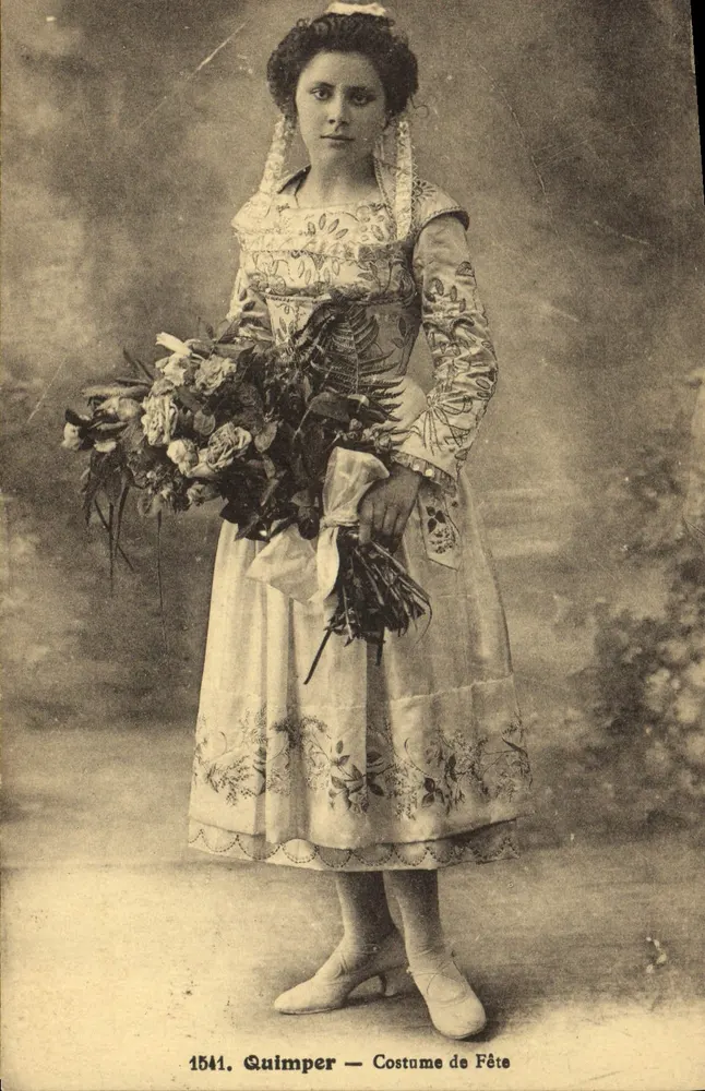 Quimper — Traje de Festa — Editor Villard, n°1541 - Frente