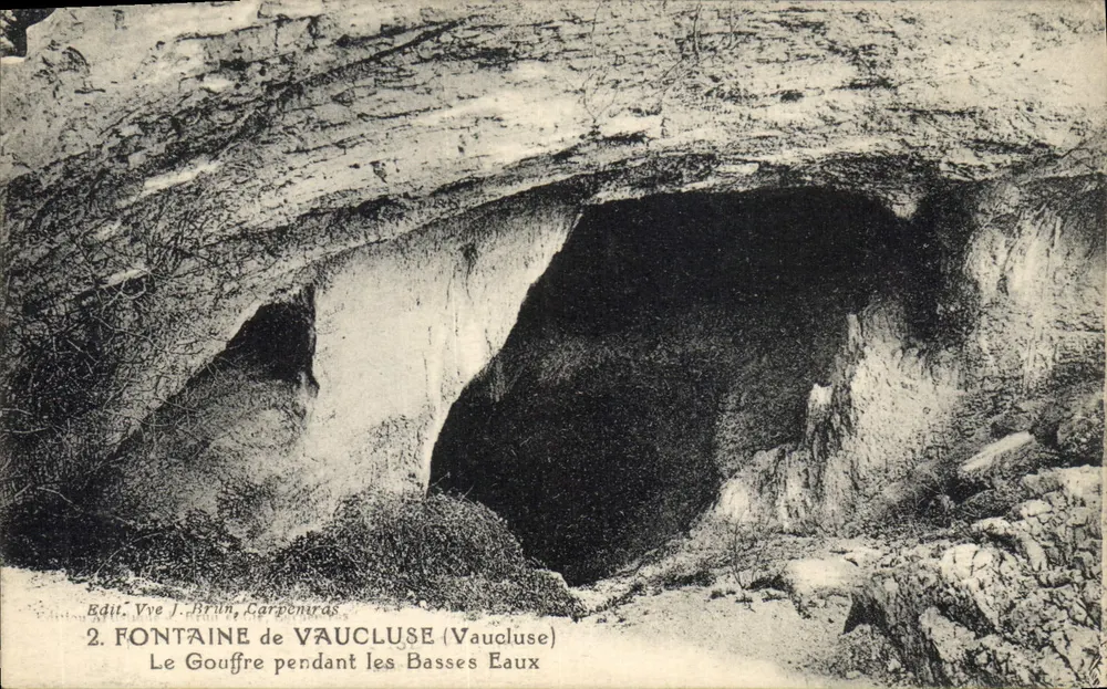 Fontaine de Vaucluse — Die Höhle während der Niedrigwasserzeit — Edit. Vve J. Brun, Carpentras - Vorderseite
