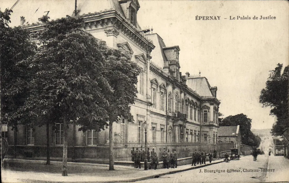 Épernay — O Palácio de Justiça — J. Bourgogne editor, Château-Thierry - Frente