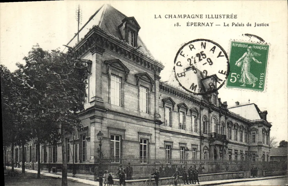 ÉPERNAY — Das Palais de Justice — LA CHAMPAGNE ILLUSTRÉE n°18 - Vorderseite