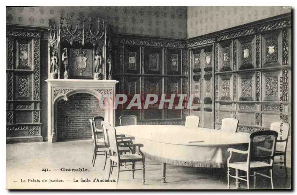 Grenoble — Das Palais der Justiz — Der Gerichtssaal — Ausgabe durch Moderne Häuser - Vorderseite