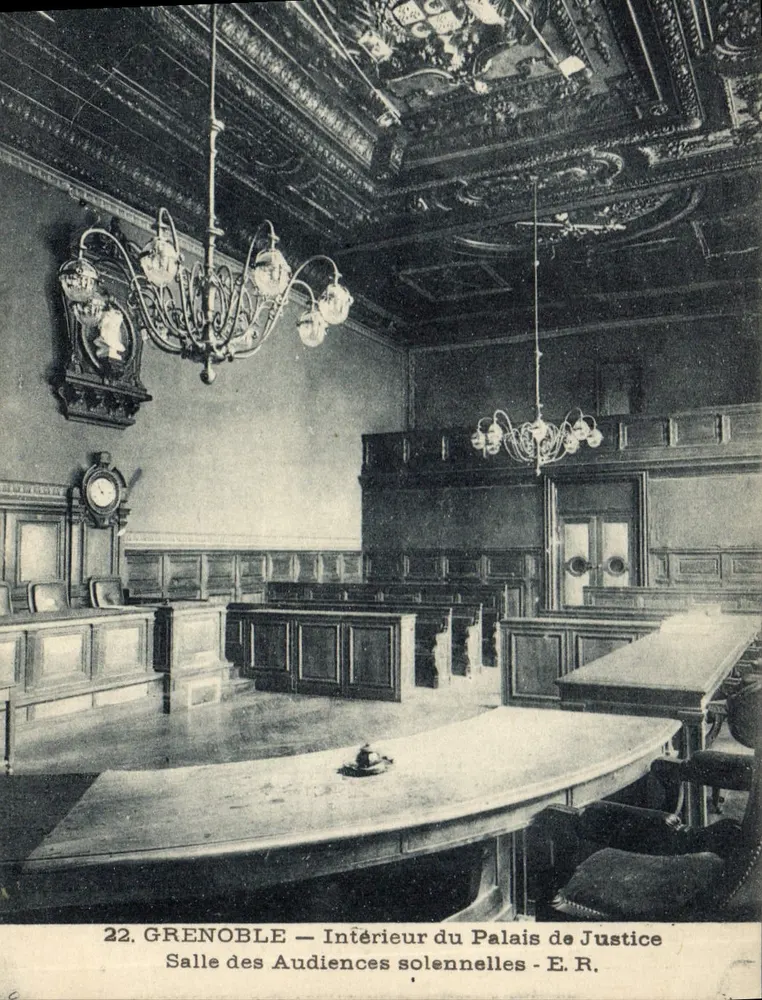 Grenoble — Innenansicht des Palastes der Justiz, Saal der feierlichen Gerichtsverhandlungen — E.R. n°22 - Vorderseite