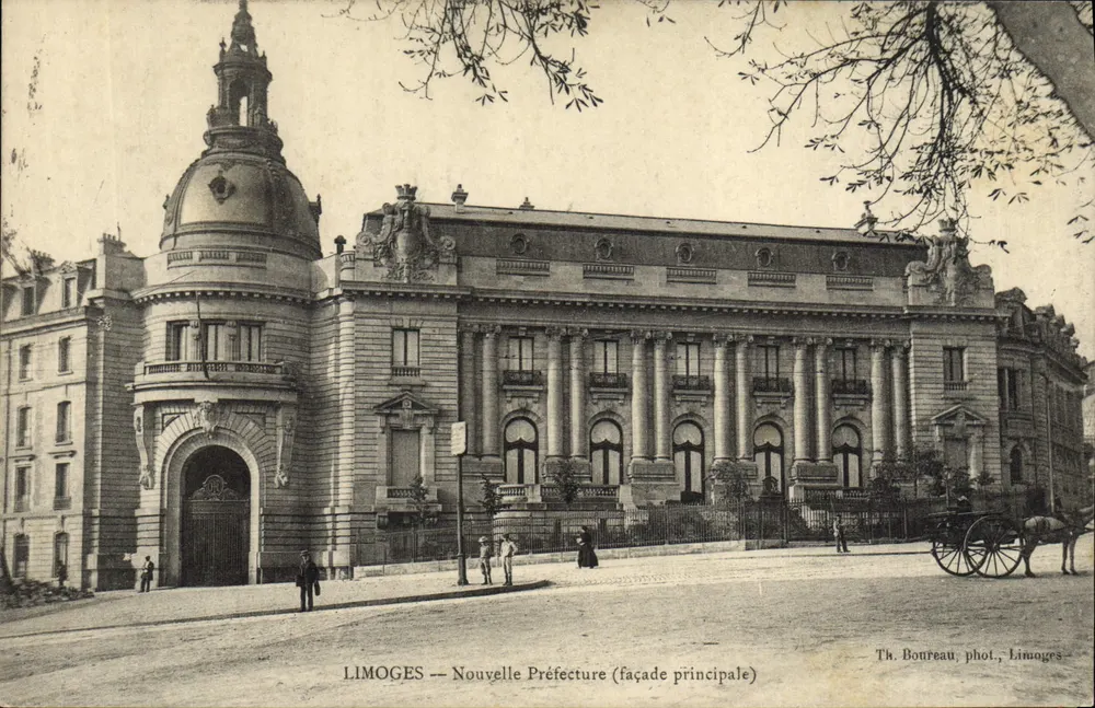 Limoges — Nueva Prefectura (fachada principal) — Th. Bonneau, fot., Limoges - Anverso