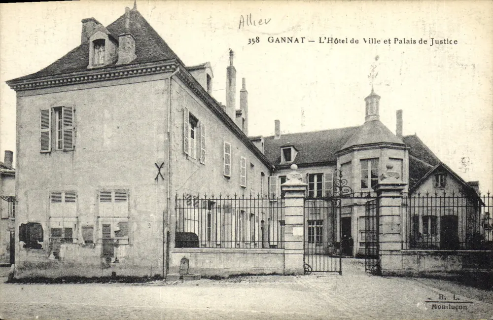 Gannat — Das Rathaus und das Gerichtshaus — B. L. Monluçon - Vorderseite