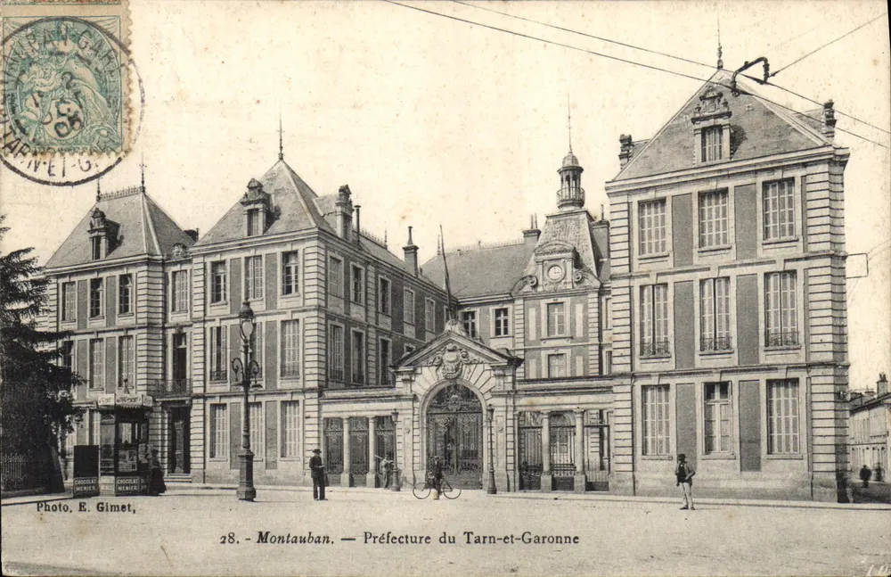 Montauban — Präfektur von Tarn-et-Garonne — Foto E. Gimet - Vorderseite