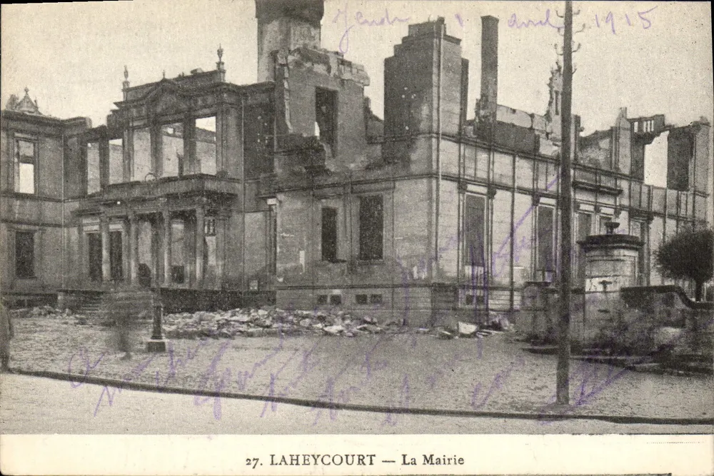 Laheycourt — Die Rathausruinen nach dem Bombardement — Édition Clergue, Paris, n°27 - Vorderseite