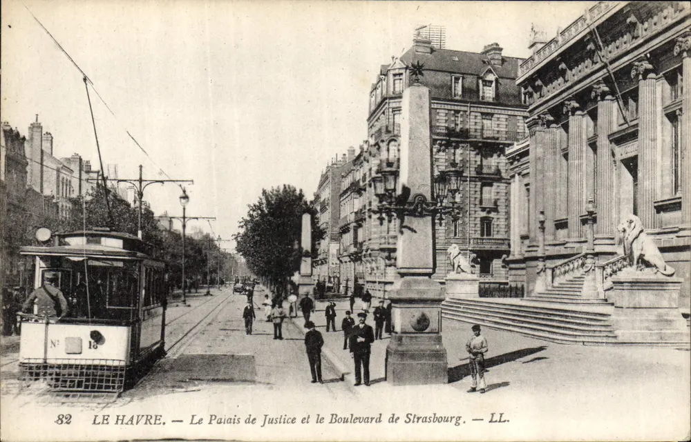 Le Havre — Das Palast der Justiz und der Boulevard de Strasbourg — LL. N° 82 - Vorderseite
