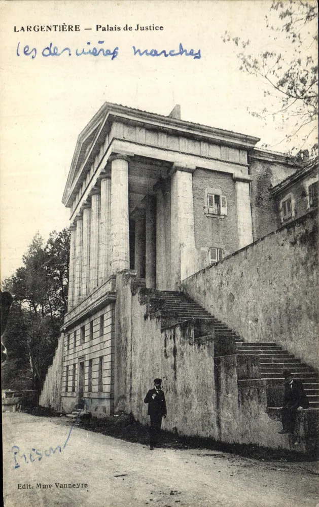 Largentière — Palácio de Justiça — Edit. Mme Vanneyre - Frente