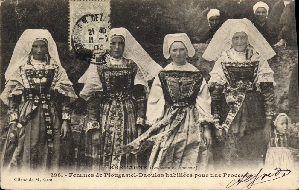 Frauen von Plou Gastel-Daoulas für eine Prozession bekleidet — Bretagne — Foto von M. Gast, n°296, Sammlung E. Hamonic - Vorderseite