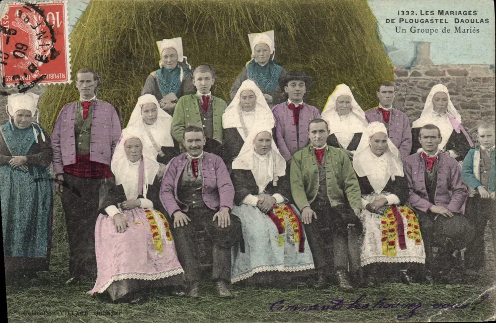 Die Hochzeiten von Plougastel-Daoulas — Eine Gruppe von Brautpaaren — Sammlung VILLARD, Chambéry - Vorderseite