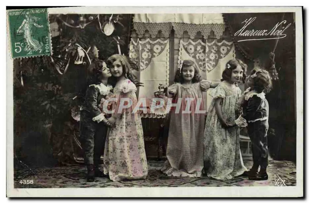 Kinder in Weihnachtskleidung — Festszene — Verlag: 4-356 - Vorderseite