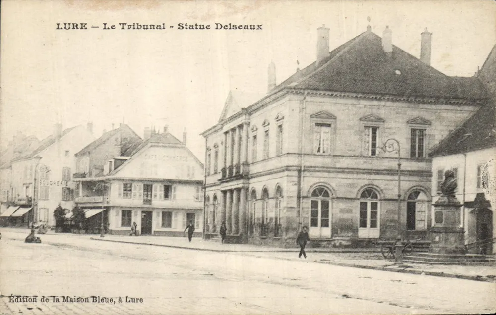 Lure — Das Gericht — Statue Delseaux — Ausgabe von La Maison Bleue, Lure - Vorderseite