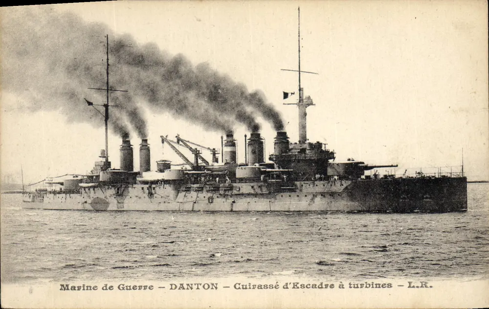 DANTON — Turbinenpanzerkreuzer — L.R. - Vorderseite