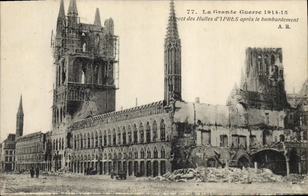 Hallen von Ypres — Ausblick nach dem Bombardement — A.R. Nr. 77 - Vorderseite
