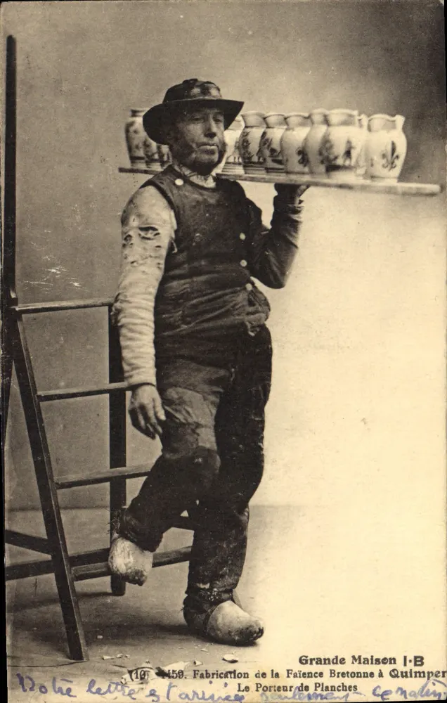 Der Bretterträger — Herstellung der bretonischen Fayence in Quimper — Grande Maison I-B - Vorderseite