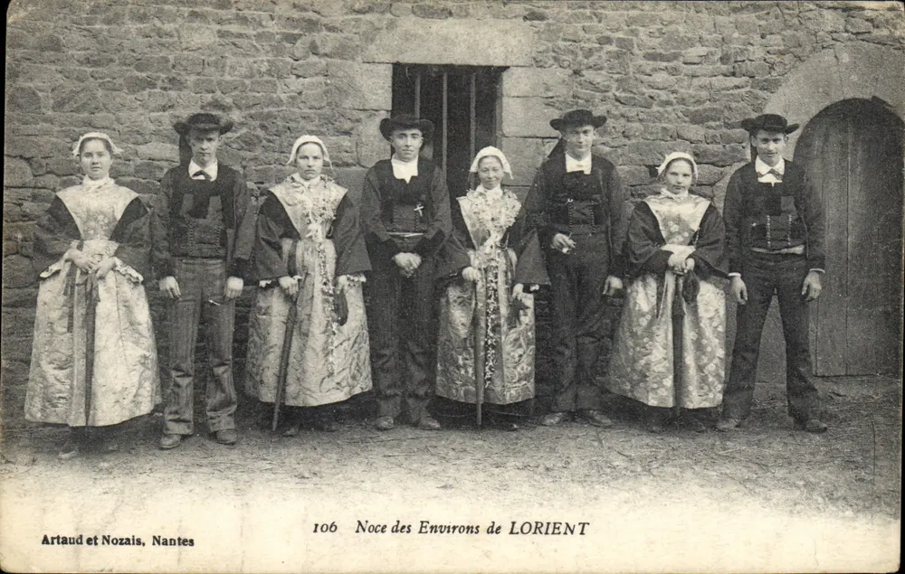 Noce dos Arredores de LORIENT — Artaud e Nozais, Nantes, n°106 - Frente
