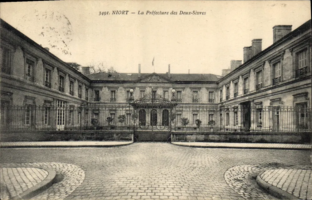 Niort — De Prefectuur van de Deux-Sèvres — uitgever B. Bergerun, n° 3491 - Voorkant