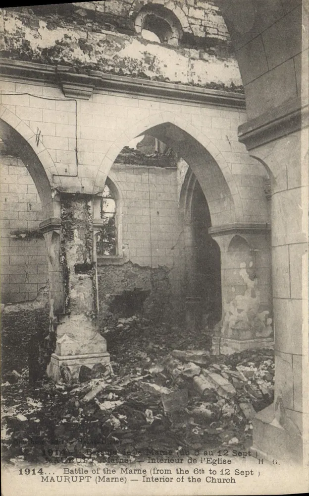 Maurupt (Marne) — Interno della chiesa dopo la battaglia di Marne — 1914 - Recto