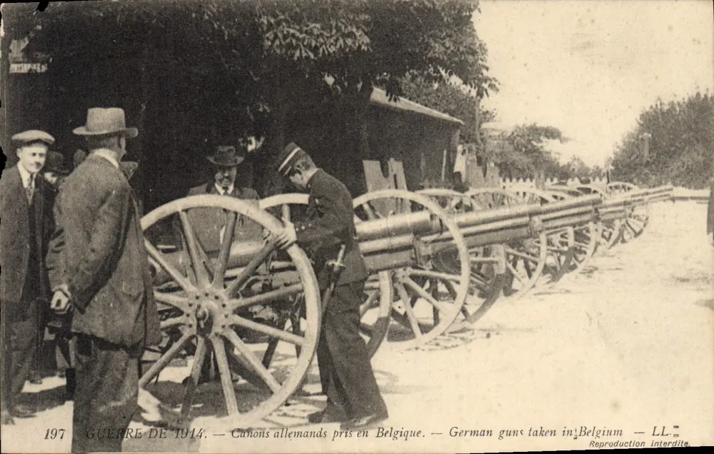 Deutsche Kanonen, erobert in Belgien — Krieg 1914 — Verlag LL. — Nr. 197 - Vorderseite