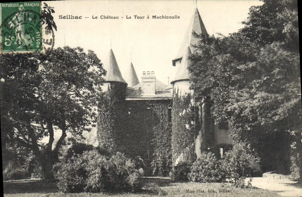 Seilhac — Das Schloss — Die Turm an Machicoullis — Verlegerin Mme Plas, Seilhac - Vorderseite