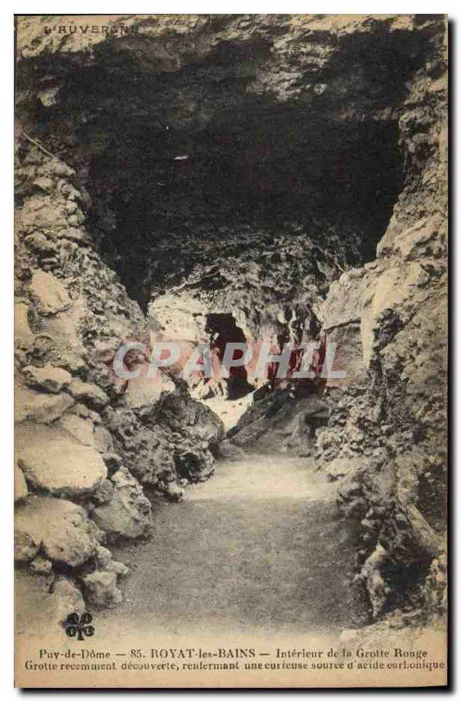 Royat-les-Bains — Innenansicht der Roten Höhle — kürzlich entdeckte Höhle mit einer merkwürdigen Kohlensäurequelle - Vorderseite