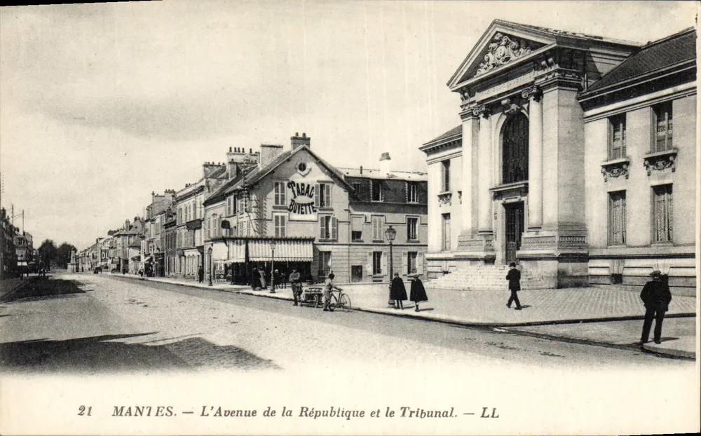 MANTES — Avenue de la République und das Gerichtsgebäude — LL - Vorderseite