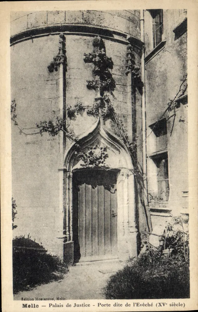 Melle — Palast der Justiz - Tor genannt das Bischofstor (15. Jahrhundert) — Edition Montazeau, Melle - Vorderseite