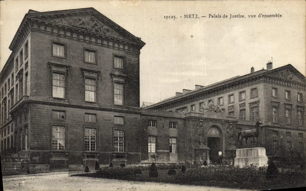 Metz — Palácio de Justiça, vista geral — editor La Cigogne, n° 10125 - Frente