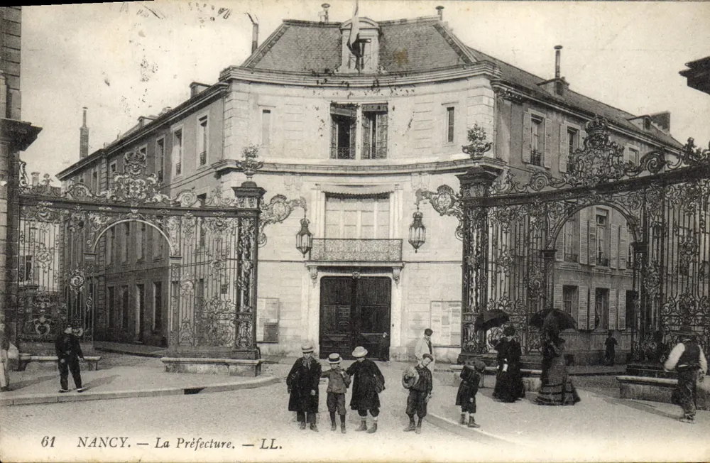 Nancy — A Prefeitura — LL. N°61 - Frente