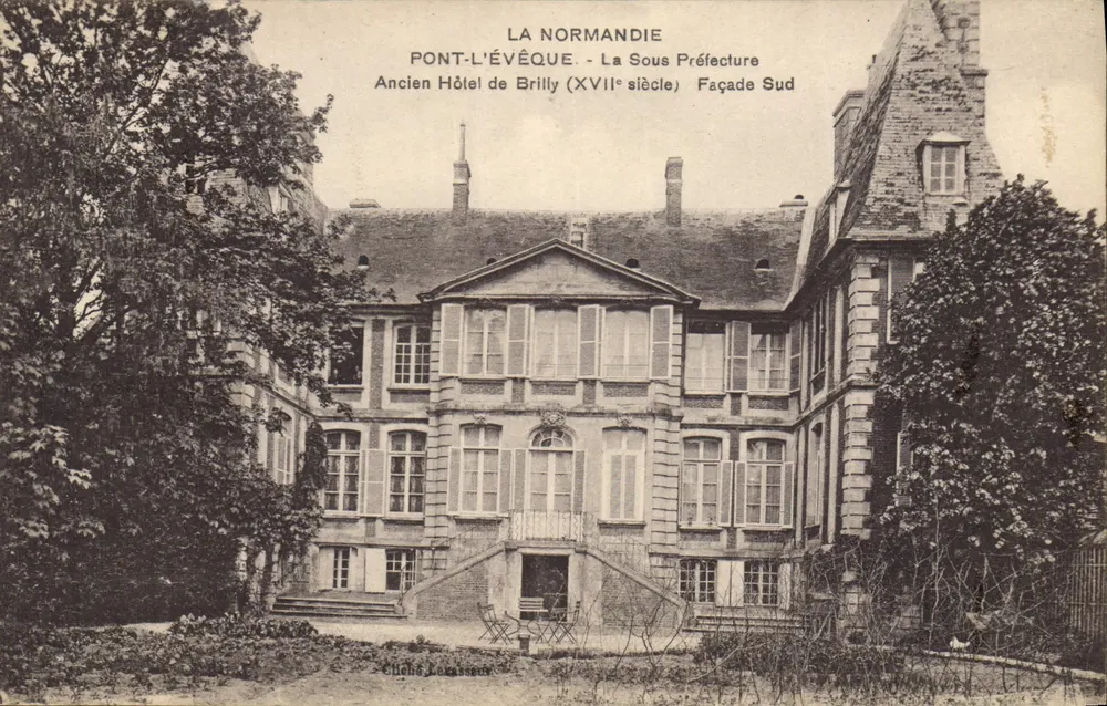Pont-l'Évêque - Untere Präfektur - Ehemaliges Hotel Brilly (17. Jahrhundert) - Südseite - Vorderseite