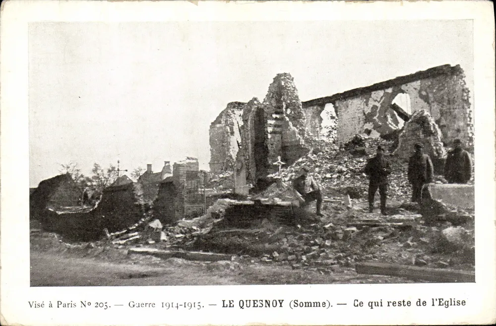 Le Quesnoy (Somme) — Was von der Kirche übrig bleibt — In Paris gedruckt Nr. 205 - Vorderseite