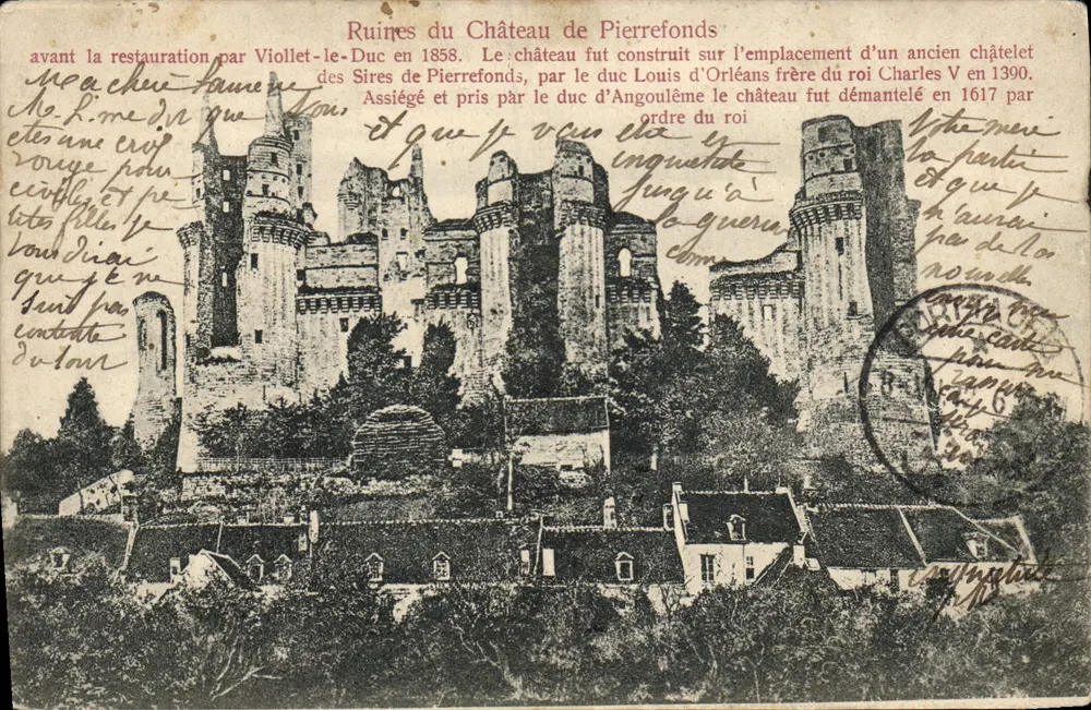 Ruínas do Castelo de Pierrefonds — antes da restauração por Viollet-le-Duc em 1858 — Edição Trianon Número 1550 - Frente