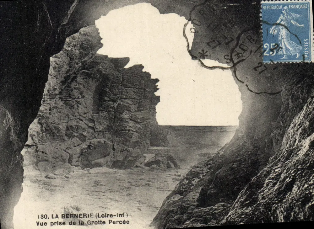 La Bernerie (Loire-Inf) — Ansicht aus der Grotte Percée — F. Chapeau, Verleger, Nantes, n°130 - Vorderseite