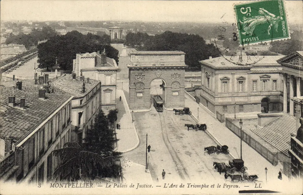 Montpellier — Das Palais de Justice — Der Arc de Triomphe und der Peyrou — LL - Vorderseite