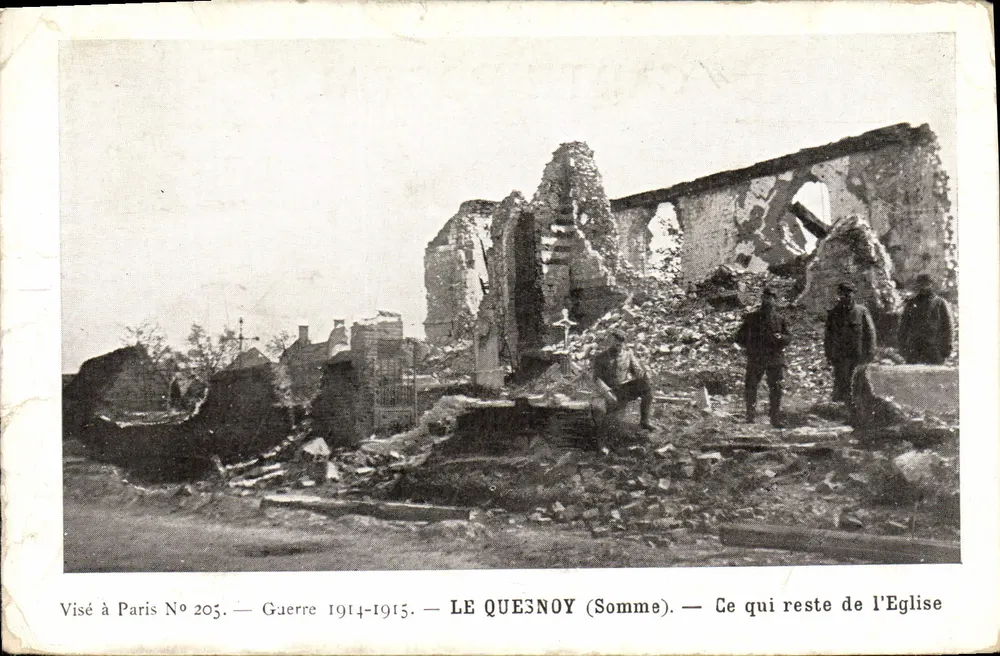 Le Quesnoy (Somme) — Was von der Kirche übrig blieb — Stempel in Paris N° 205 - Vorderseite