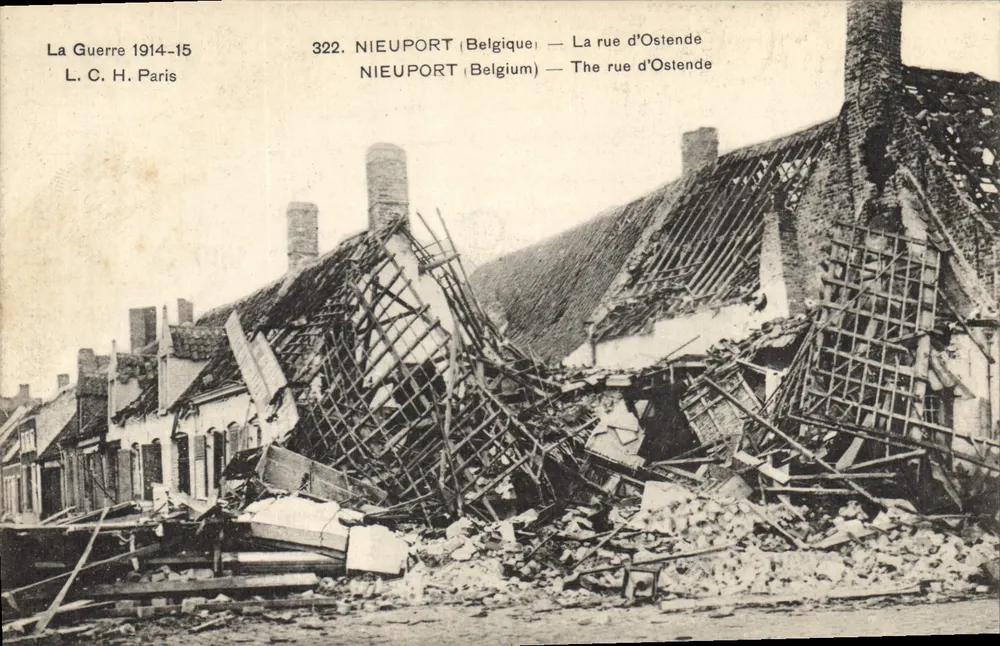 Nieuport (Belgien) — Ansicht der Ostendstraße — Zerstörung nach dem Krieg — L. C. H. Paris n°322 - Vorderseite