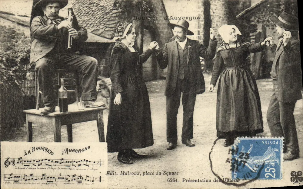 Dança tradicional de Auvergne — Edit. Malroix, place du Square, n°6264 - Frente