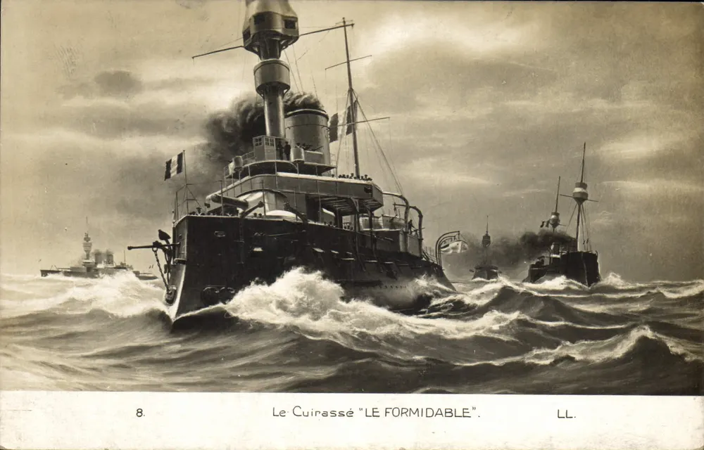 O Cuirassado "LE FORMIDABLE" — ilustração naval — LL. n°8 - Frente