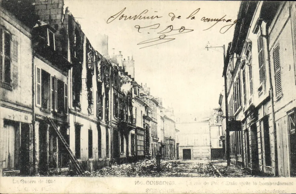 Soissons — Rue du Poil d’Étain após o bombardeio — L.C. N. P.A. - Frente