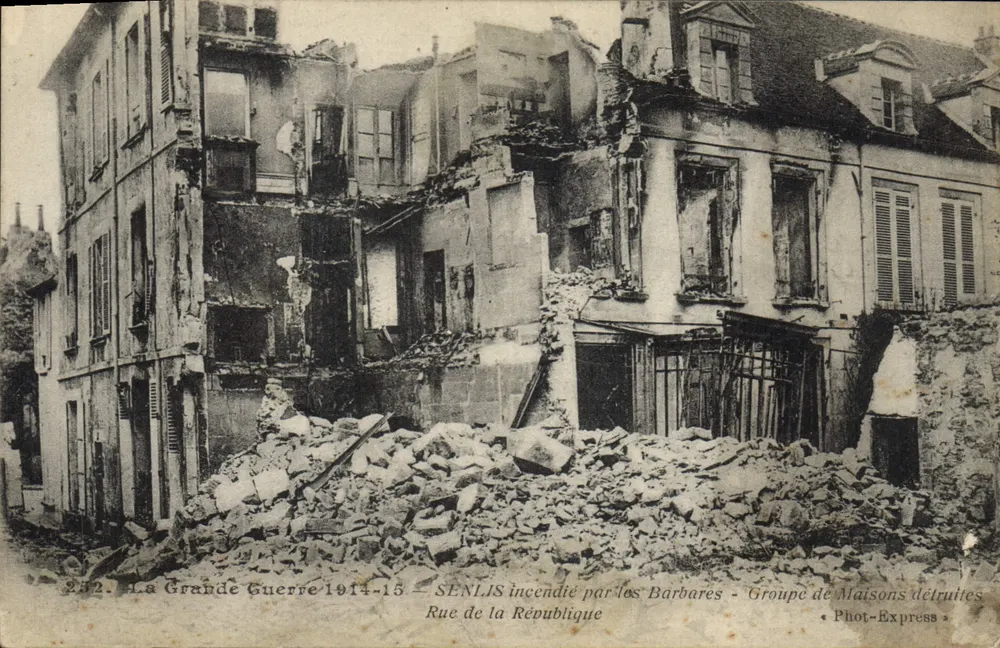 Senlis — Rue de la République — Gruppen zerstörter Häuser — Phot-Express Nr. 282 - Vorderseite