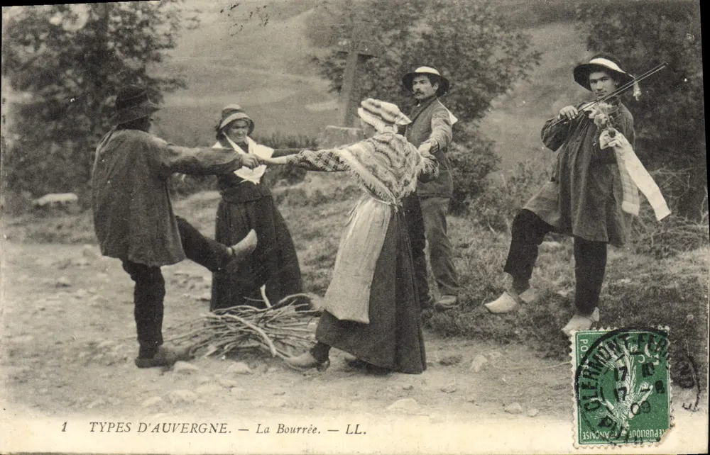 Tipos de Auvergne — A Bourrée — LL. - Frente