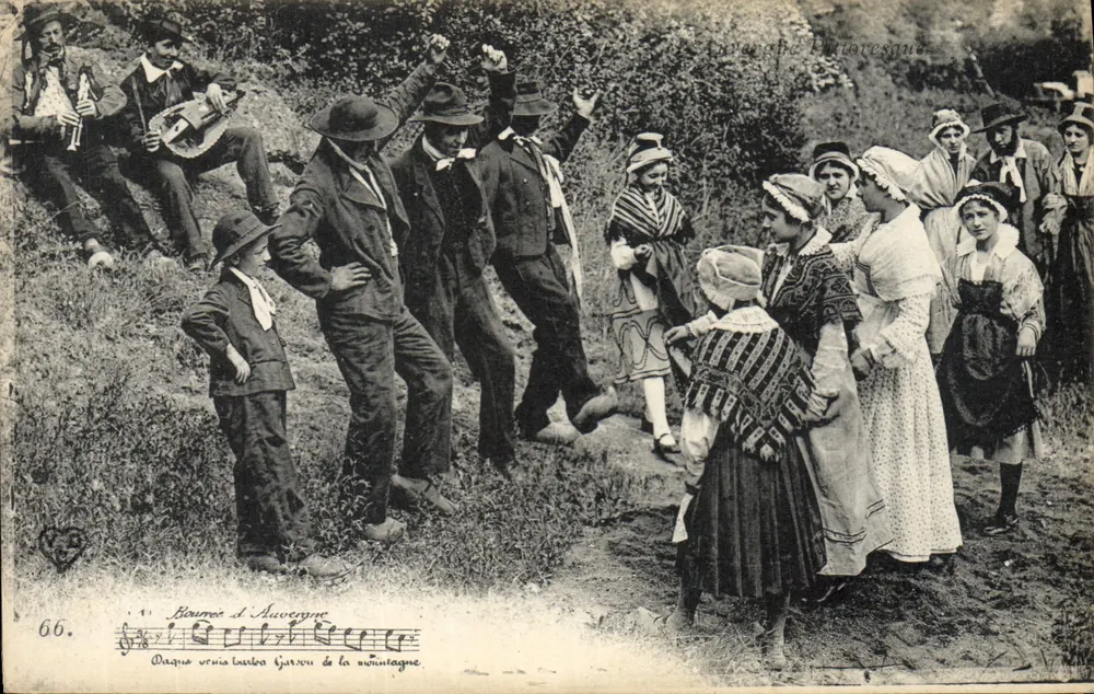 Bourrées da Auvergne — Dança tradicional auvergnata — Editor: Deléy, Paris, n° 66 - Frente