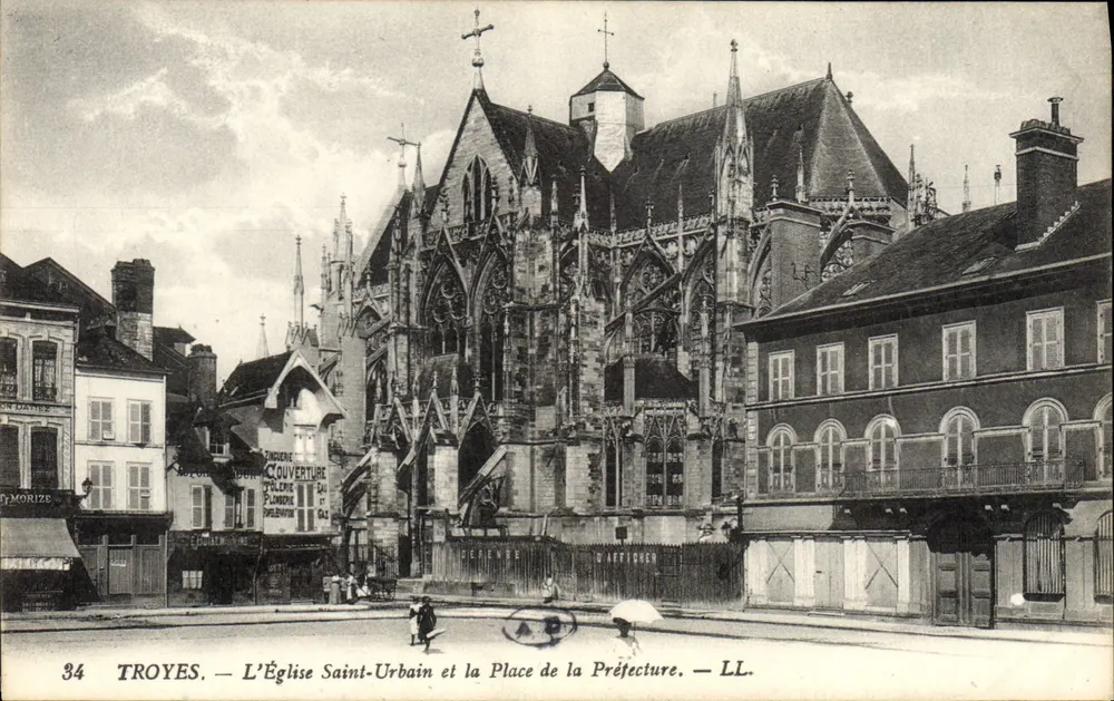 Troyes — Die Kirche Saint-Urbain und der Platz der Präfektur — LL. - Vorderseite