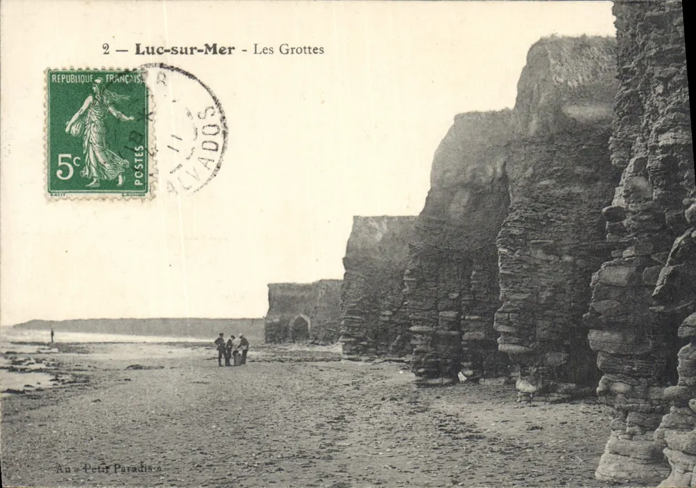 Luc-sur-Mer — As Grutas — Um « Petit Paradis » - Frente