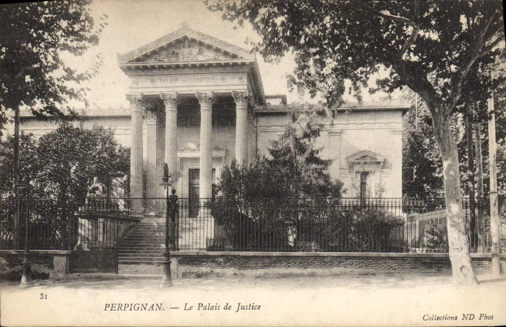 Perpignan — O Palácio de Justiça — Collections ND Phot - Frente