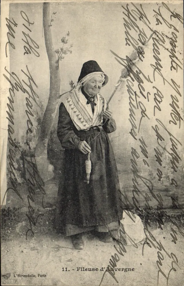 Fileuse d'Anvergne — L'Hirondelle, Paris, n°11 - Frente